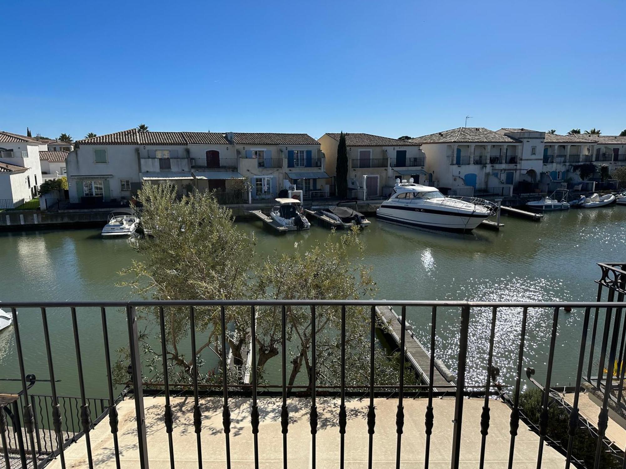 Marina Ivoire Aigues-Mortes Exterior photo